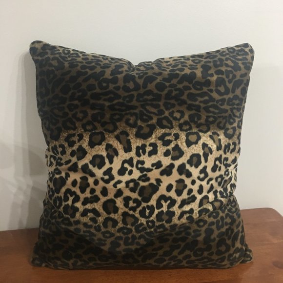 Leopard Print Faux Fur Decorative Throw Pillows (Set of 2) - Picture 3 of 4